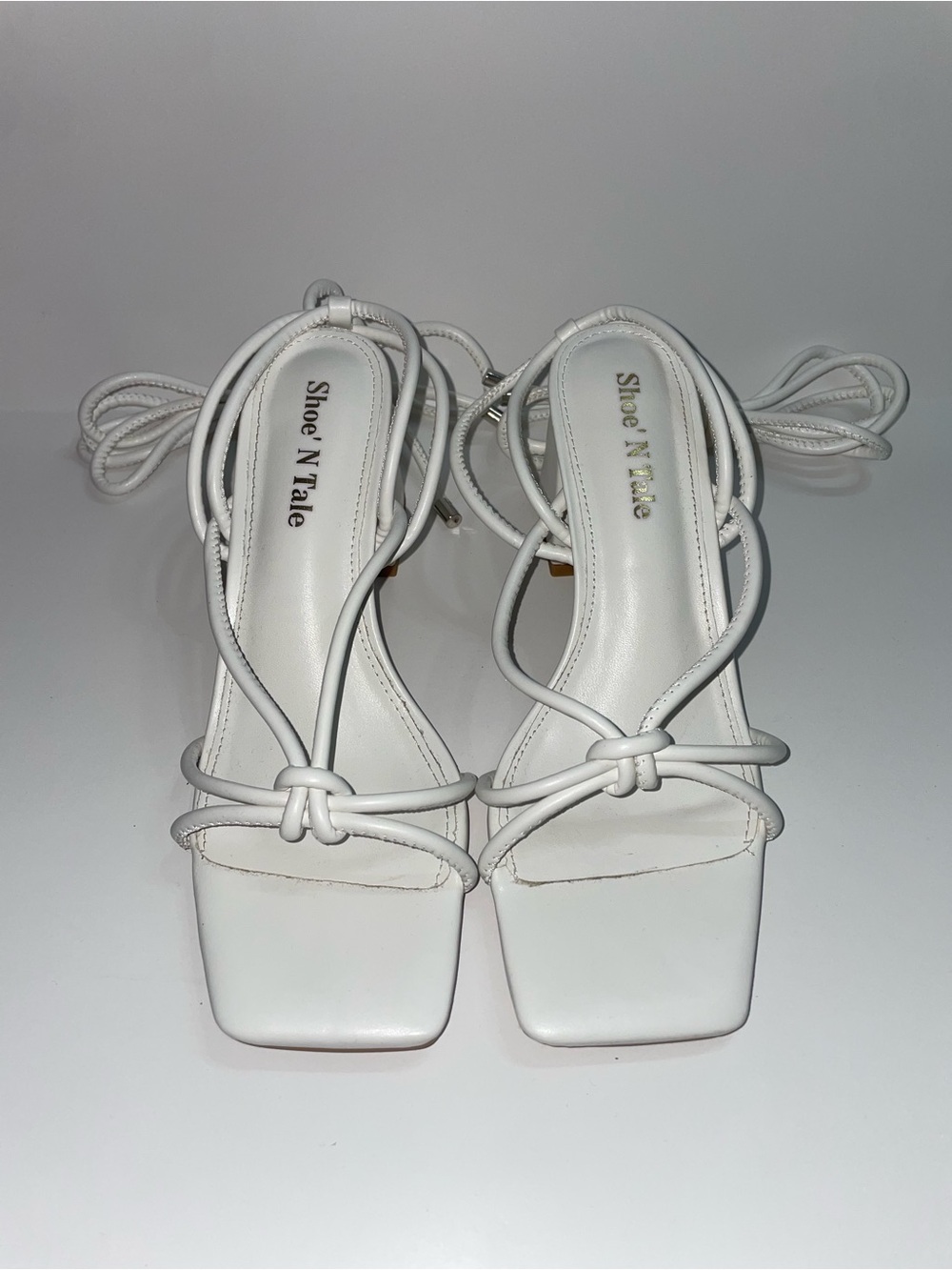 Shoe N Tale White Strappy Lace Up Square Toe Block Heeled Sandals Women’s Size 8